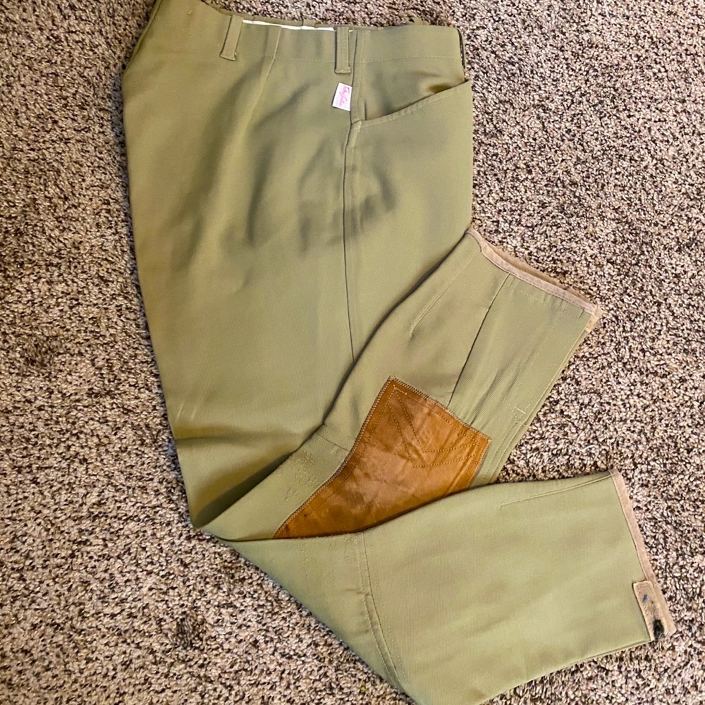 Tailored Sportsman size 26 side zip show breech